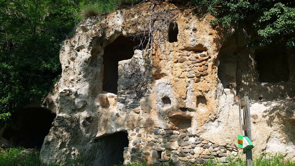 grotte de perrier